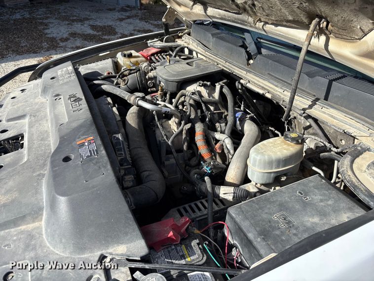 image for item DK0156 2012 Chevrolet Silverado 3500HD Crew Cab flatbed pickup truck