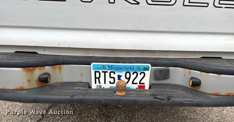 image for item DK0177 2004 Chevrolet Silverado 1500 pickup truck