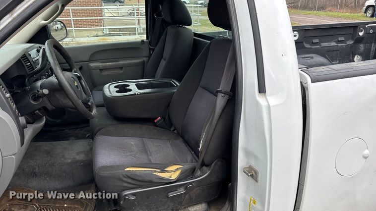 image for item DK0204 2010 Chevrolet Silverado 1500 pickup truck