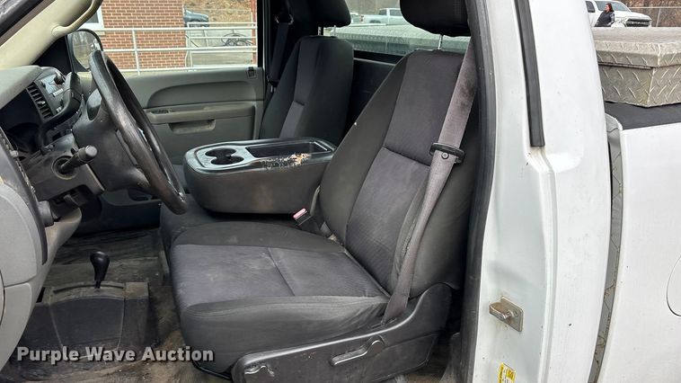 image for item DK0205 2012 Chevrolet Silverado 1500 pickup truck