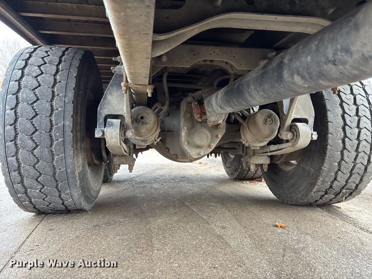 image for item DK0216 2013 International WorkStar 7600 flatbed truck