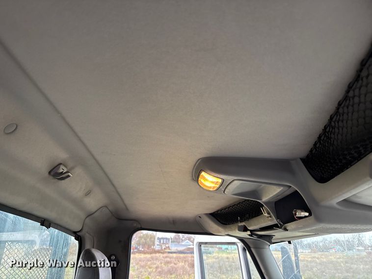 image for item DK0216 2013 International WorkStar 7600 flatbed truck