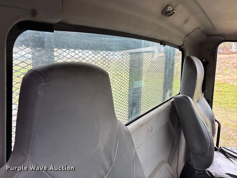 image for item DK0216 2013 International WorkStar 7600 flatbed truck