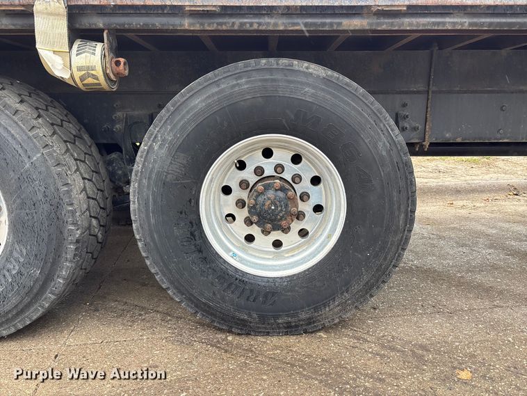 image for item DK0216 2013 International WorkStar 7600 flatbed truck