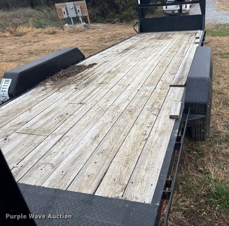 image for item DK0219 2021 Delco C824R72EK equipment trailer