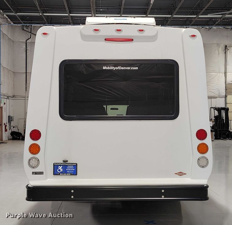 image for item DP5144 2021 Diamond Coach VIP 2500 shuttle bus