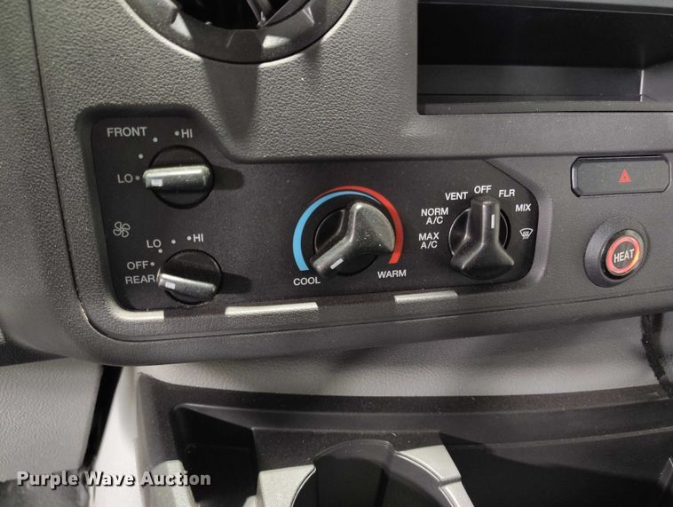 image for item DP5144 2021 Diamond Coach VIP 2500 shuttle bus