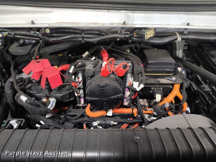 image for item DP5144 2021 Diamond Coach VIP 2500 shuttle bus