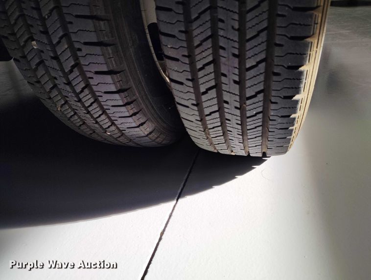 image for item DP5144 2021 Diamond Coach VIP 2500 shuttle bus