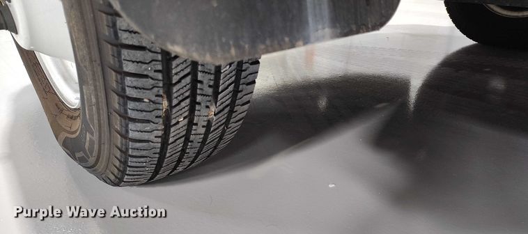 image for item DP5144 2021 Diamond Coach VIP 2500 shuttle bus