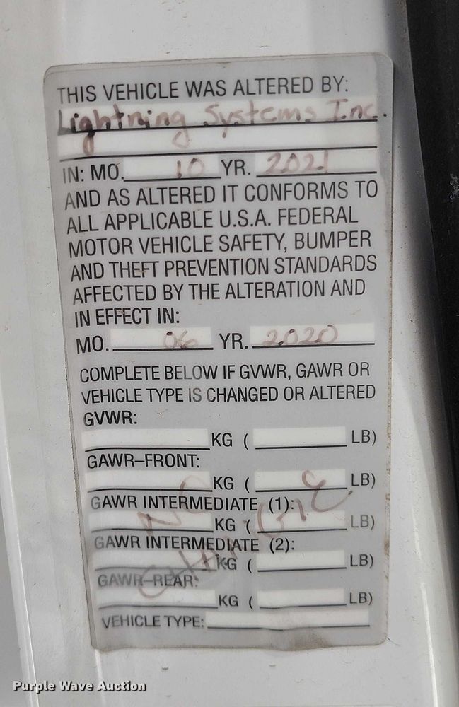 image for item DP5144 2021 Diamond Coach VIP 2500 shuttle bus