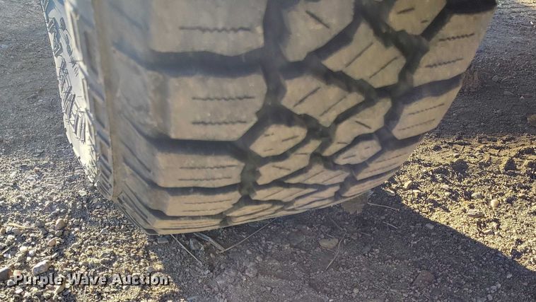 image for item DP5156 2017 GMC Sierra 1500 pickup truck