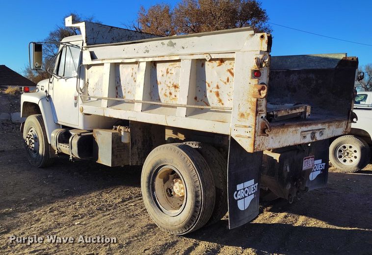 image for item DP5159 1985 International 1954 dump truck