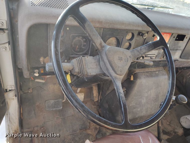 image for item DP5159 1985 International 1954 dump truck