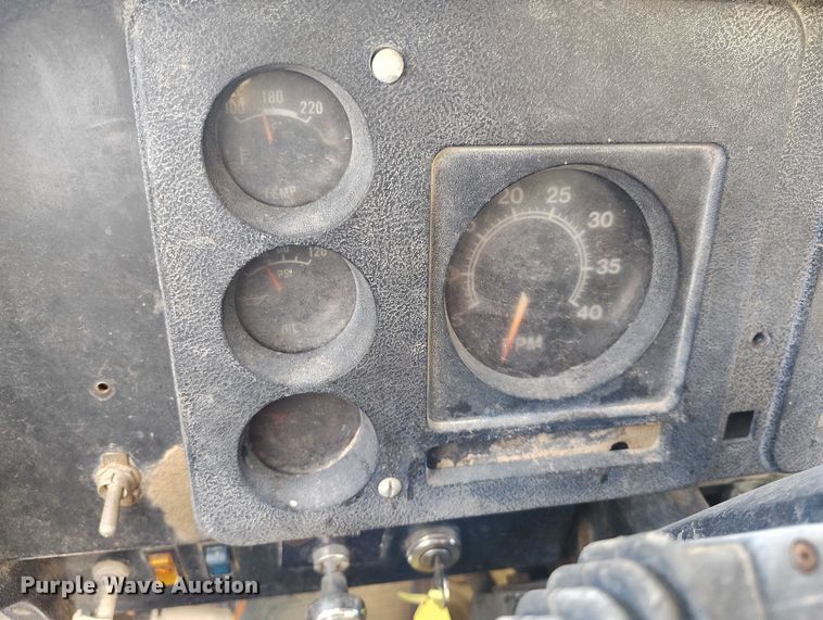 image for item DP5159 1985 International 1954 dump truck