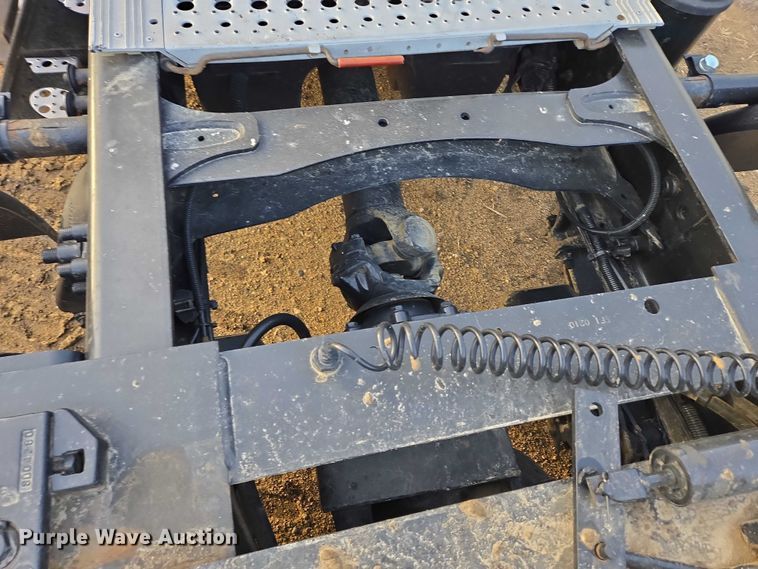 image for item DP8916 2006 Freightliner Columbia semi truck