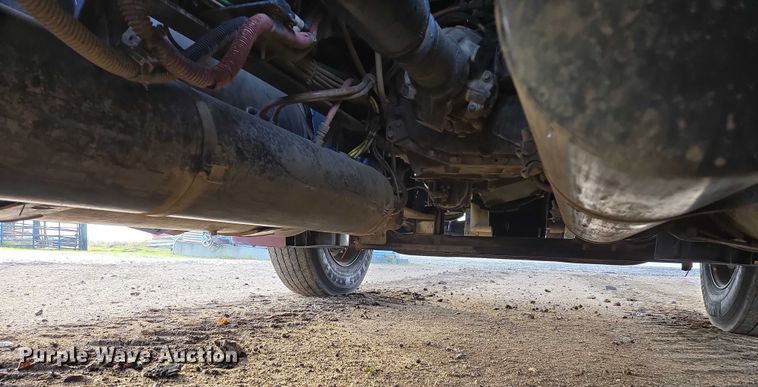 image for item DP8916 2006 Freightliner Columbia semi truck