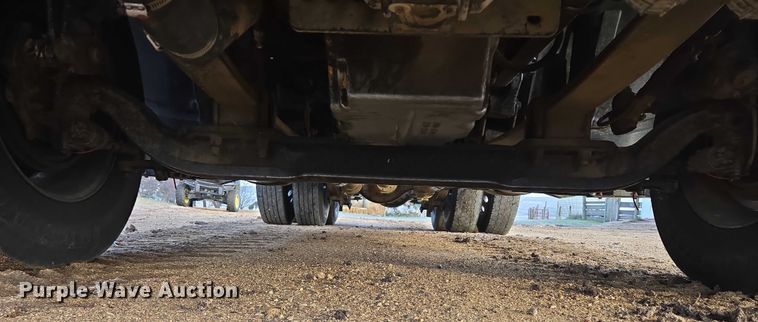 image for item DP8916 2006 Freightliner Columbia semi truck