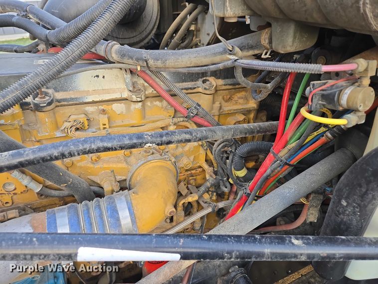 image for item DP8916 2006 Freightliner Columbia semi truck