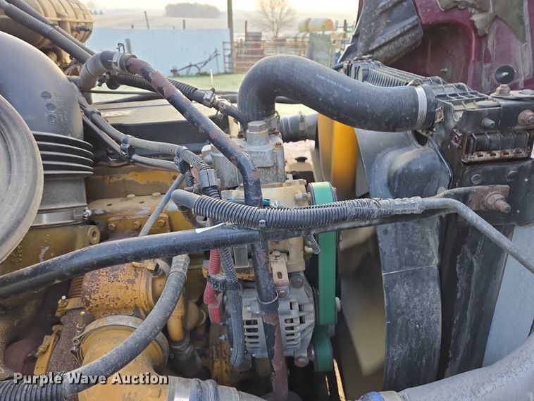 image for item DP8916 2006 Freightliner Columbia semi truck