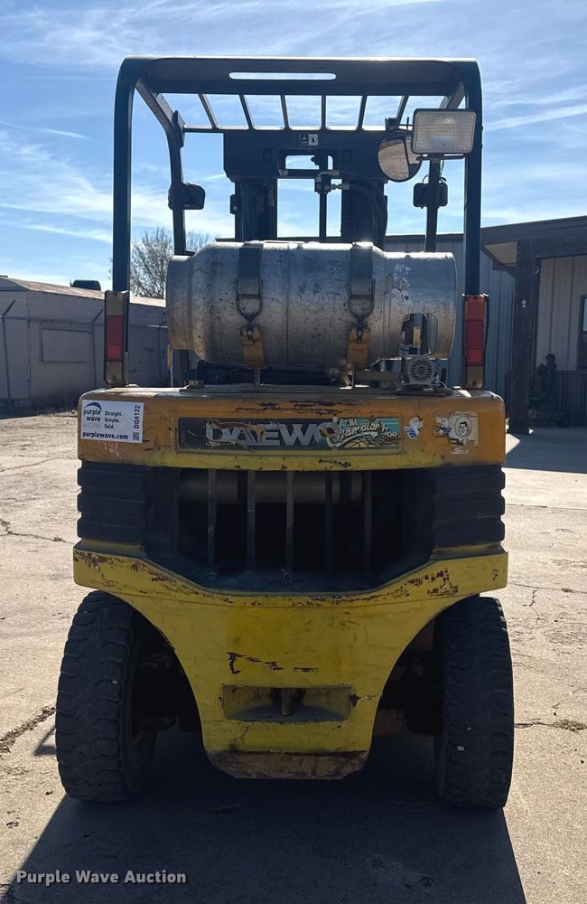 image for item DQ4122 1994 Daewoo G25S forklift