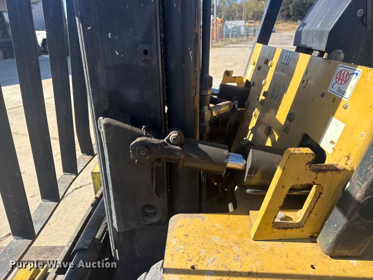 image for item DQ4122 1994 Daewoo G25S forklift