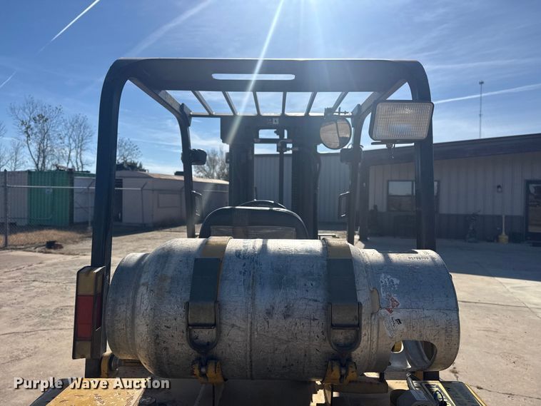 image for item DQ4122 1994 Daewoo G25S forklift