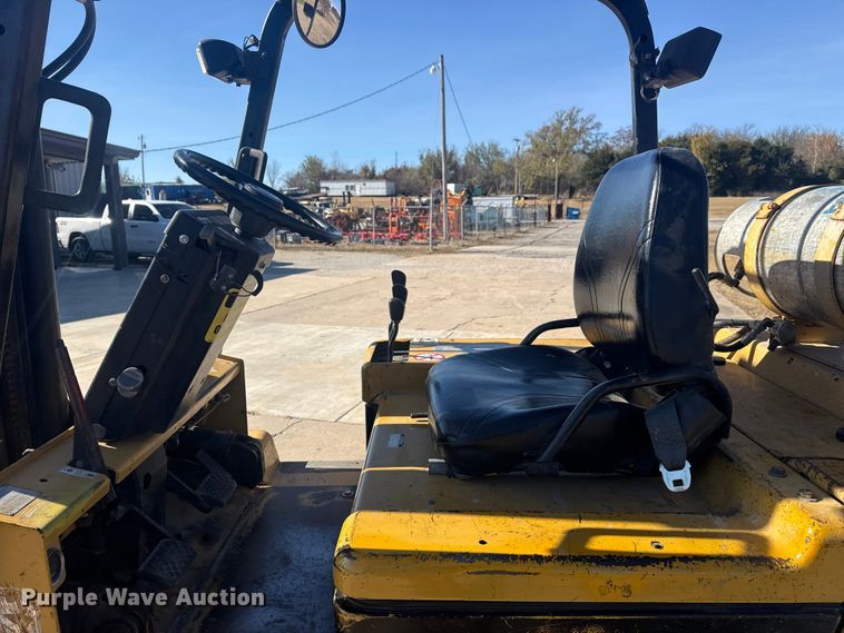 image for item DQ4122 1994 Daewoo G25S forklift