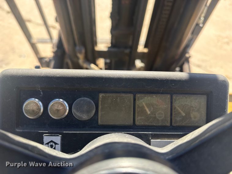 image for item DQ4122 1994 Daewoo G25S forklift