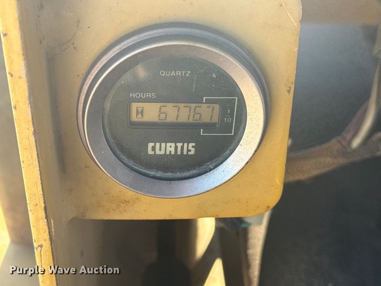 image for item DQ4122 1994 Daewoo G25S forklift