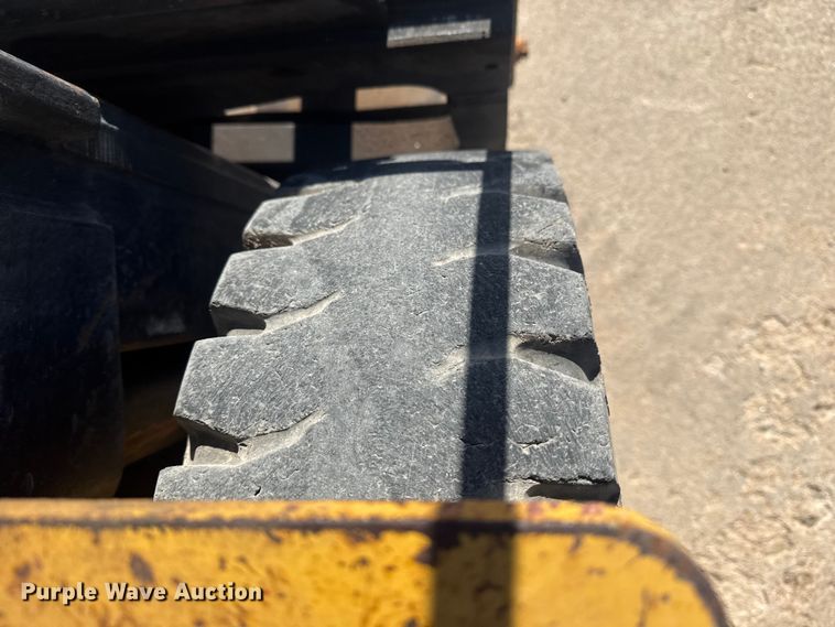 image for item DQ4122 1994 Daewoo G25S forklift