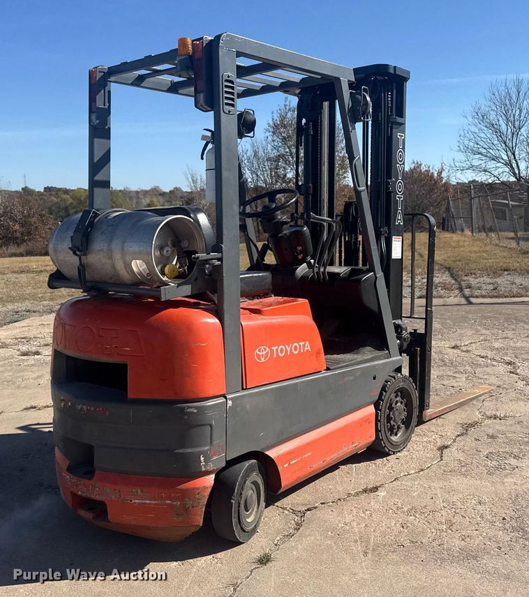 MONTACARGAS 1999 TOYOTA 426FGCU15