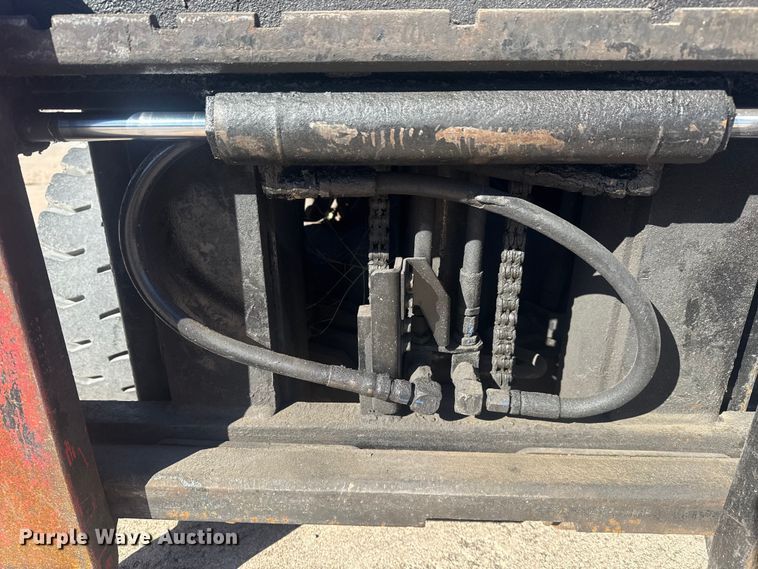 image for item DQ4123 1999 Toyota 42-6FGCU15 forklift