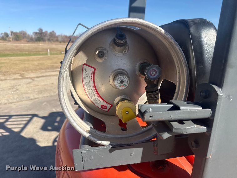 image for item DQ4123 1999 Toyota 42-6FGCU15 forklift