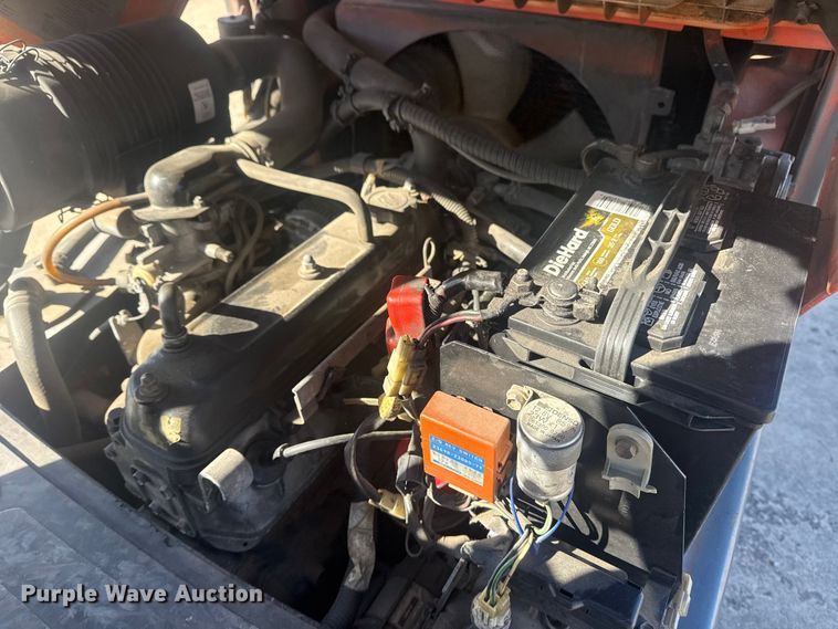 image for item DQ4123 1999 Toyota 42-6FGCU15 forklift