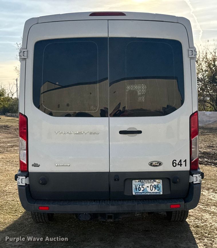 image for item DQ4125 2017 Ford Transit 250 delivery van