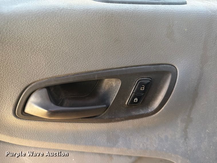 image for item DQ4125 2017 Ford Transit 250 delivery van