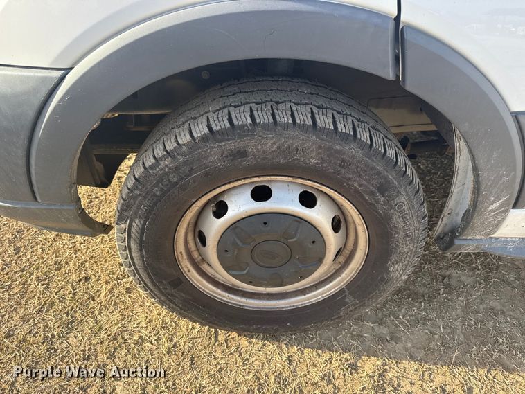 image for item DQ4125 2017 Ford Transit 250 delivery van