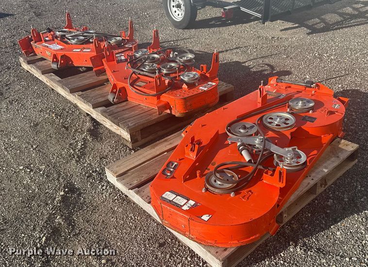 image for item DQ4129 (3) Kubota mower decks