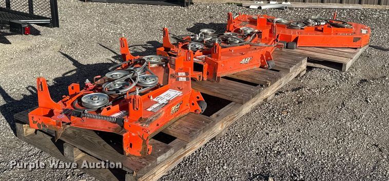 image for item DQ4129 (3) Kubota mower decks
