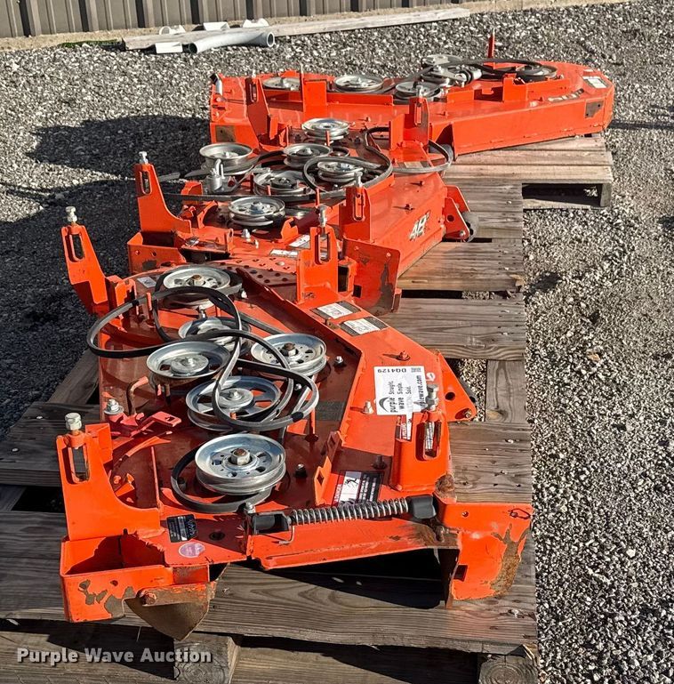 image for item DQ4129 (3) Kubota mower decks