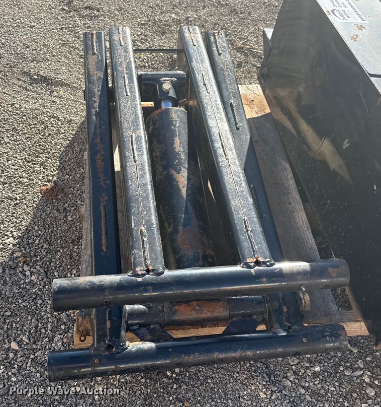 image for item DQ4130 Rugby dump bed hydraulic hoist