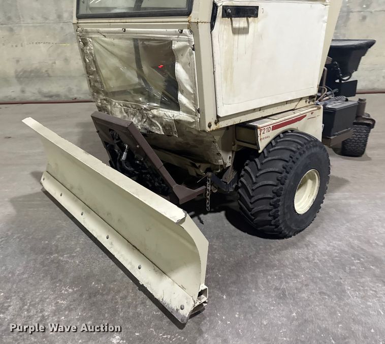 image for item DQ4132 Grasshopper 721D ZTR lawn mower