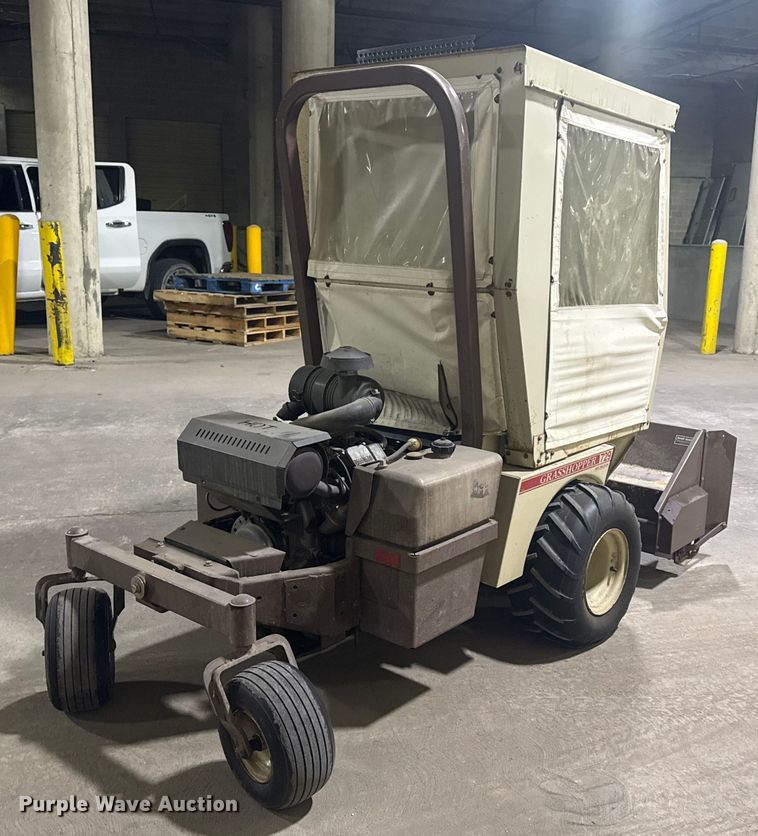 image for item DQ4133 Grasshopper 729 ZTR lawn mower