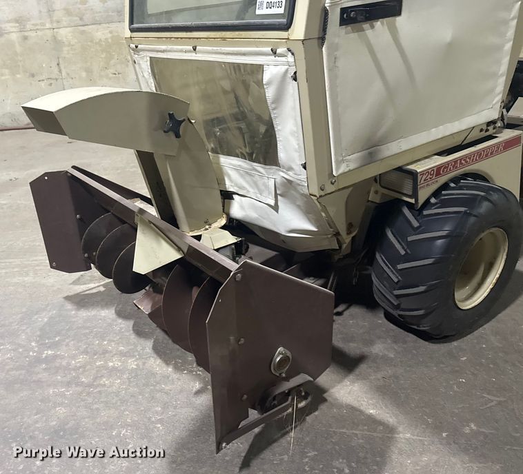 image for item DQ4133 Grasshopper 729 ZTR lawn mower