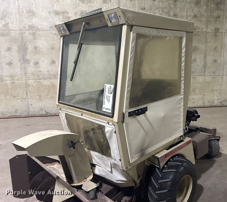 image for item DQ4133 Grasshopper 729 ZTR lawn mower