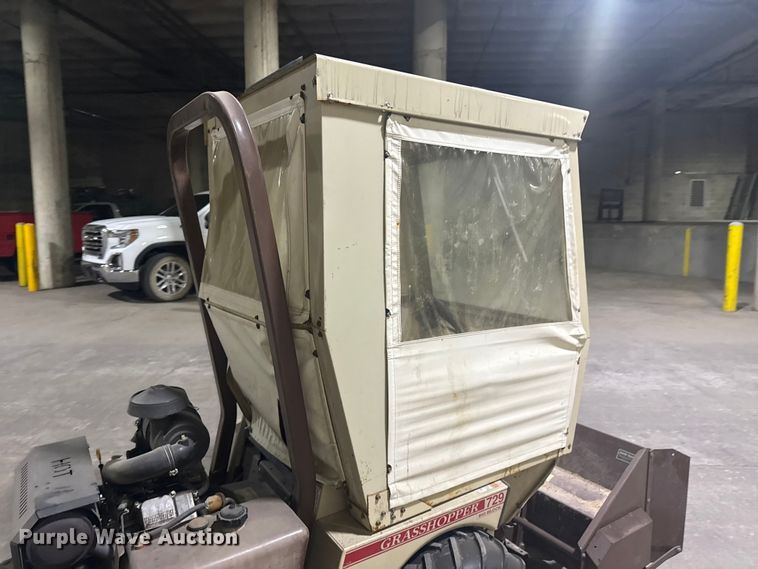 image for item DQ4133 Grasshopper 729 ZTR lawn mower