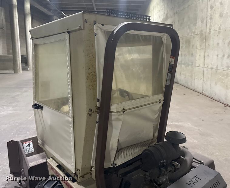 image for item DQ4133 Grasshopper 729 ZTR lawn mower