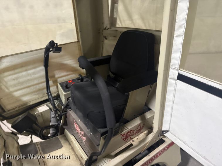 image for item DQ4133 Grasshopper 729 ZTR lawn mower