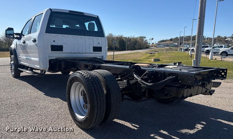 image for item DQ4134 2019 Ford F550 Super Duty XL truck cab and chassis